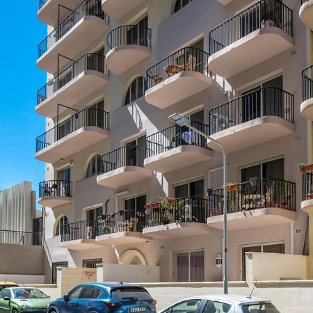 Spacious 3 Bedroom Apartment In The Heart Of St Julians San Ġiljan Buitenkant foto