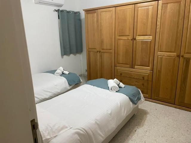 Spacious 3 Bedroom Apartment In The Heart Of St Julians San Ġiljan Buitenkant foto