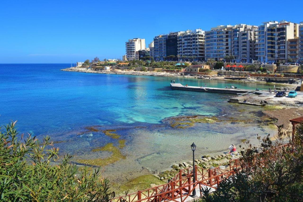 Spacious 3 Bedroom Apartment In The Heart Of St Julians San Ġiljan Buitenkant foto
