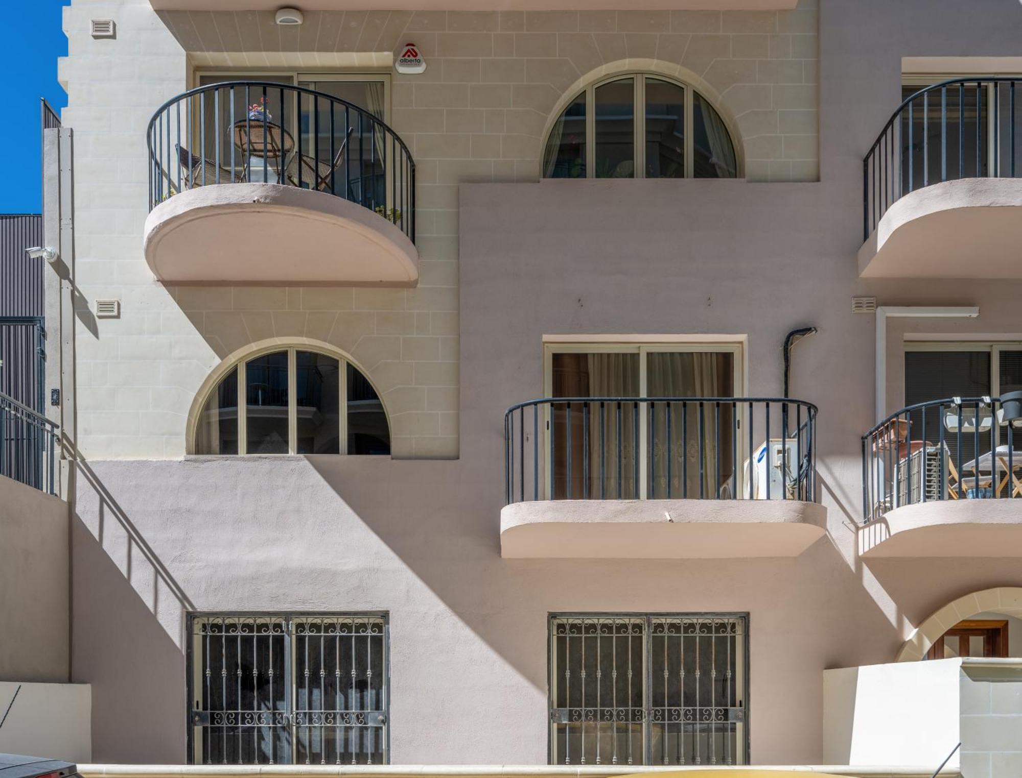 Spacious 3 Bedroom Apartment In The Heart Of St Julians San Ġiljan Buitenkant foto