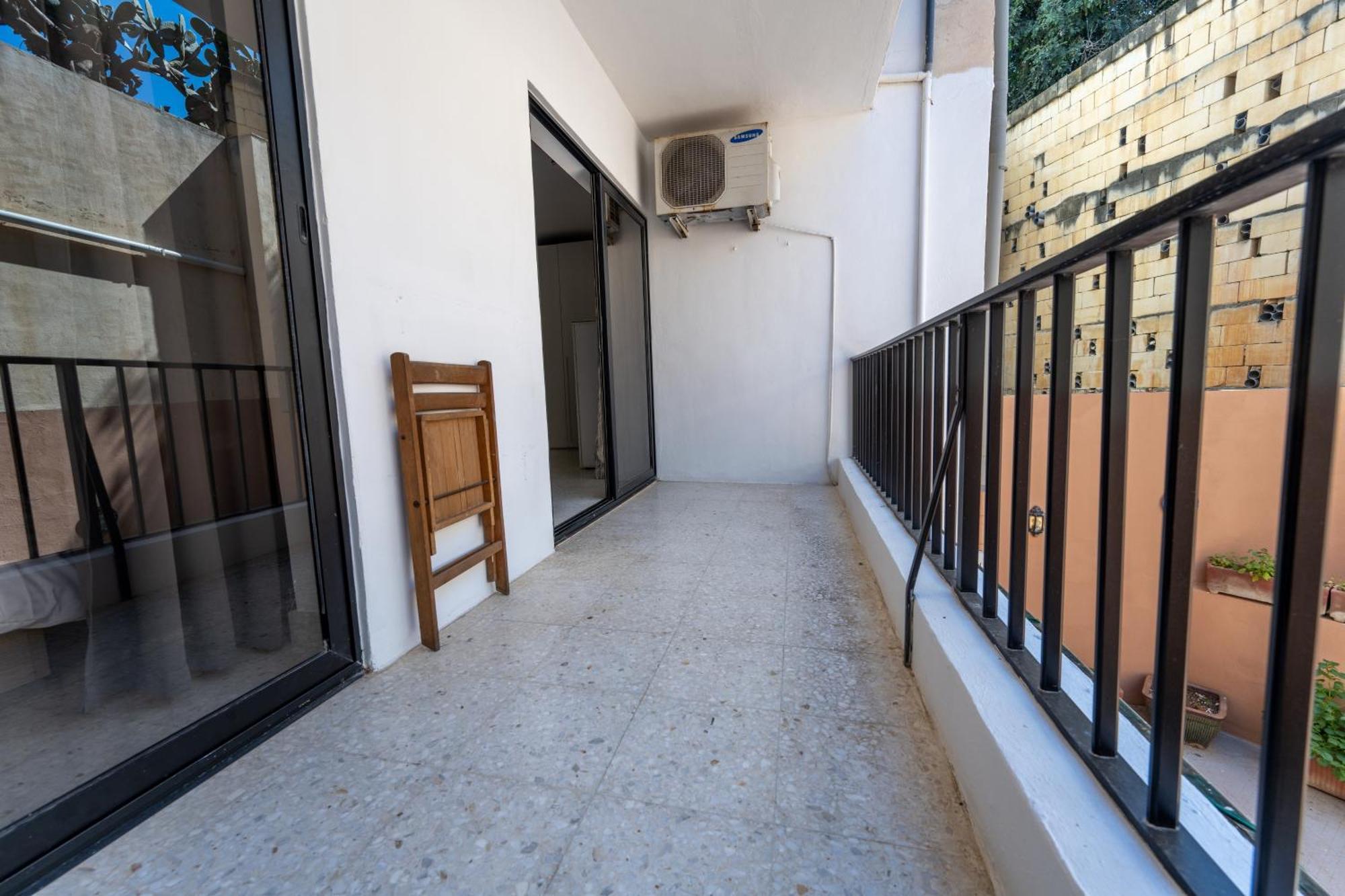 Spacious 3 Bedroom Apartment In The Heart Of St Julians San Ġiljan Buitenkant foto