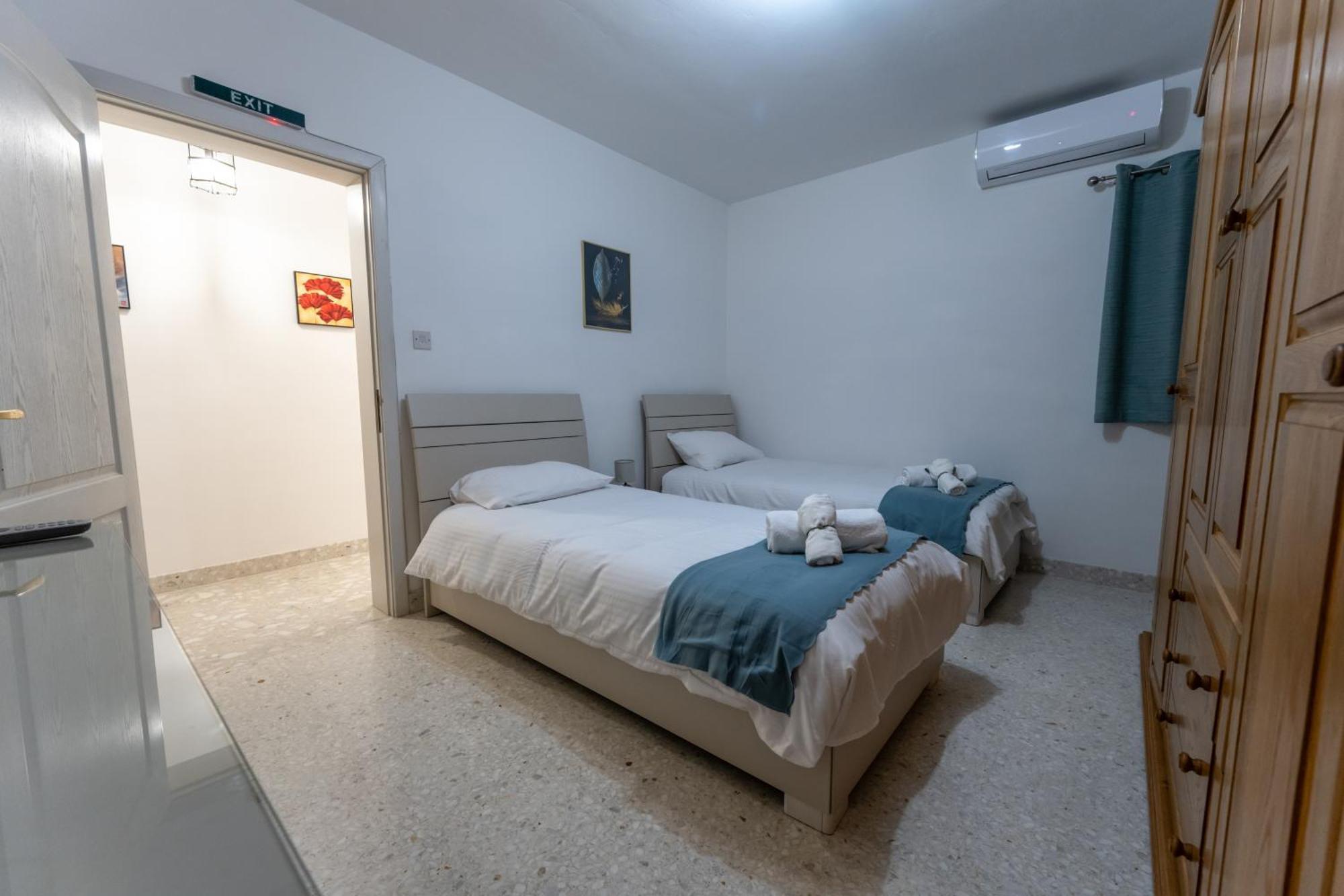 Spacious 3 Bedroom Apartment In The Heart Of St Julians San Ġiljan Buitenkant foto